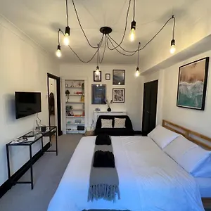 Stylish Basement Studio, With Outdoor Space Apartment Brighton